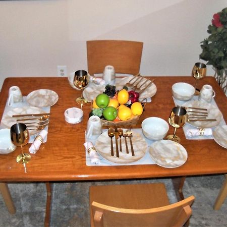Two Bedrooms Apartment Manage And Supervise By Host Endless Features Amenities Dishwasher Washer Dryer Best Wifi Internet Services By Verizon Fios 960 Upload 960 Download Bi Monthly Free Housekeeping Services Huge 10000 Square Footage Нью-Йорк Экстерьер фото