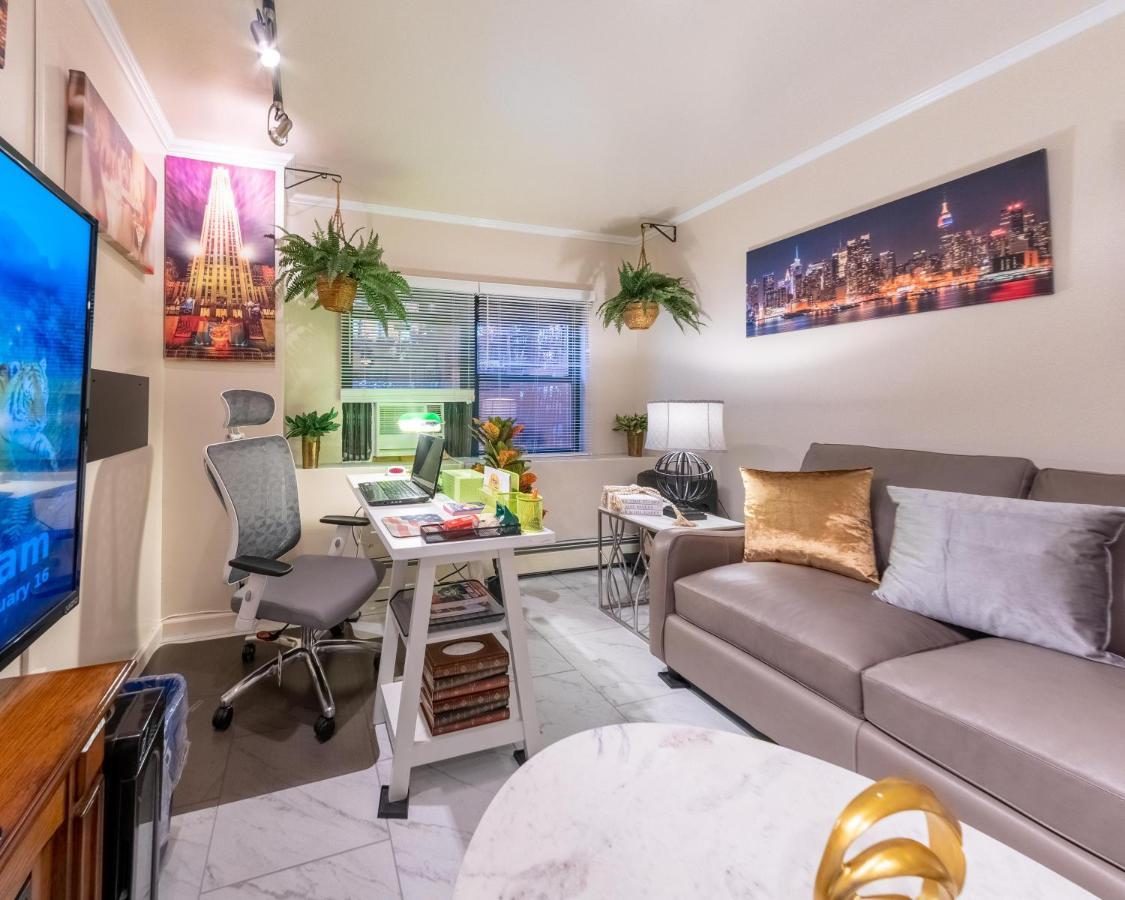 Two Bedrooms Apartment Manage And Supervise By Host Endless Features Amenities Dishwasher Washer Dryer Best Wifi Internet Services By Verizon Fios 960 Upload 960 Download Bi Monthly Free Housekeeping Services Huge 10000 Square Footage Нью-Йорк Экстерьер фото